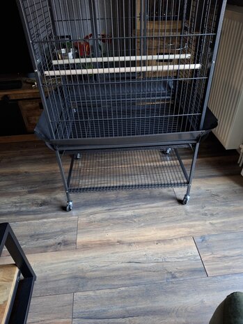 Mooie prachtige grote parkieten, papegaaienkooi type 2732