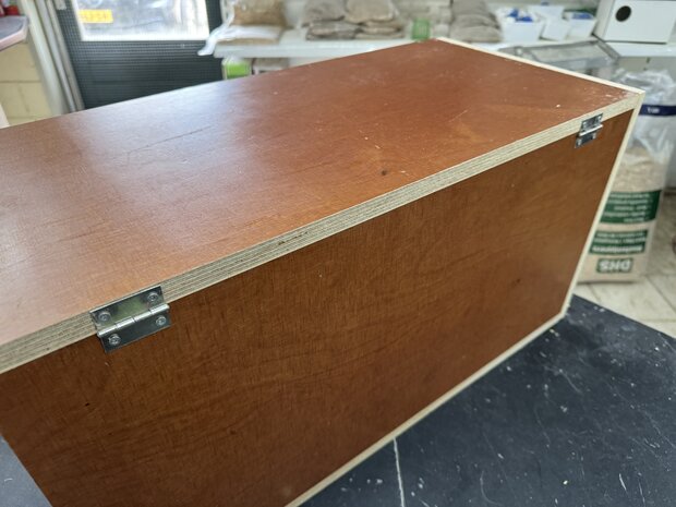 Exclusieve Steenuil nestkast &ndash; betontriplex &ndash; groot model
