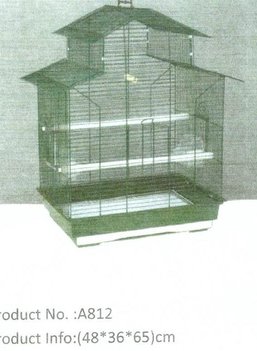 Mooie nieuwe ruime en complete vogelkooi met een "gebroken"  kap